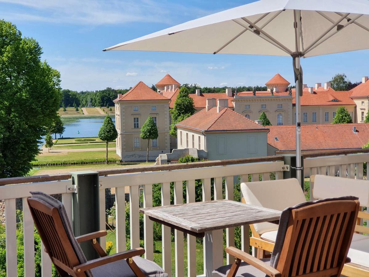 Loggiahaus Am Schloss, 5 Ferienwohnungen, Teils Mit Schloss- Und Seeblick Rheinsberg Luaran gambar