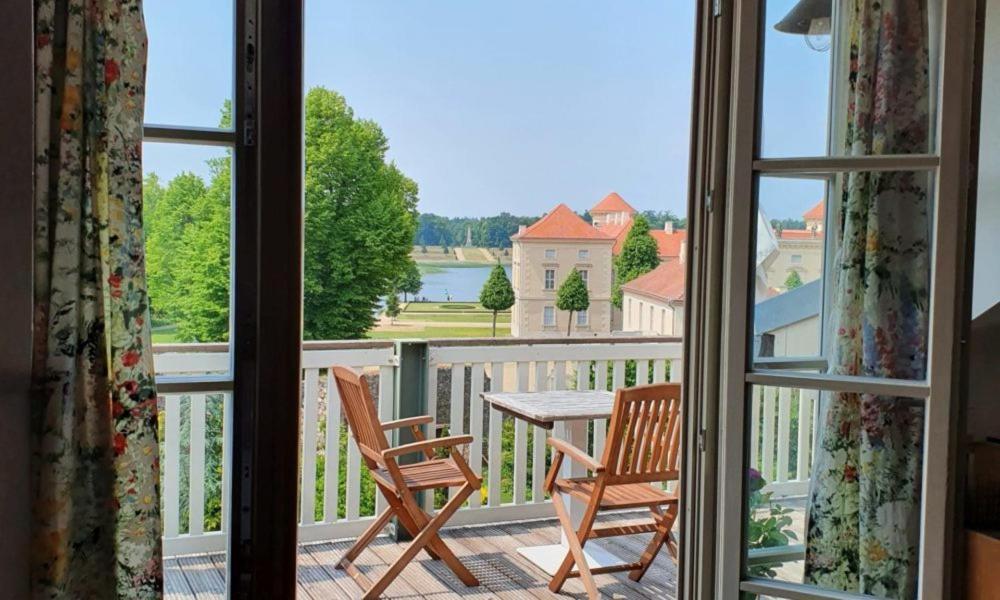 Loggiahaus Am Schloss, 5 Ferienwohnungen, Teils Mit Schloss- Und Seeblick Rheinsberg Luaran gambar