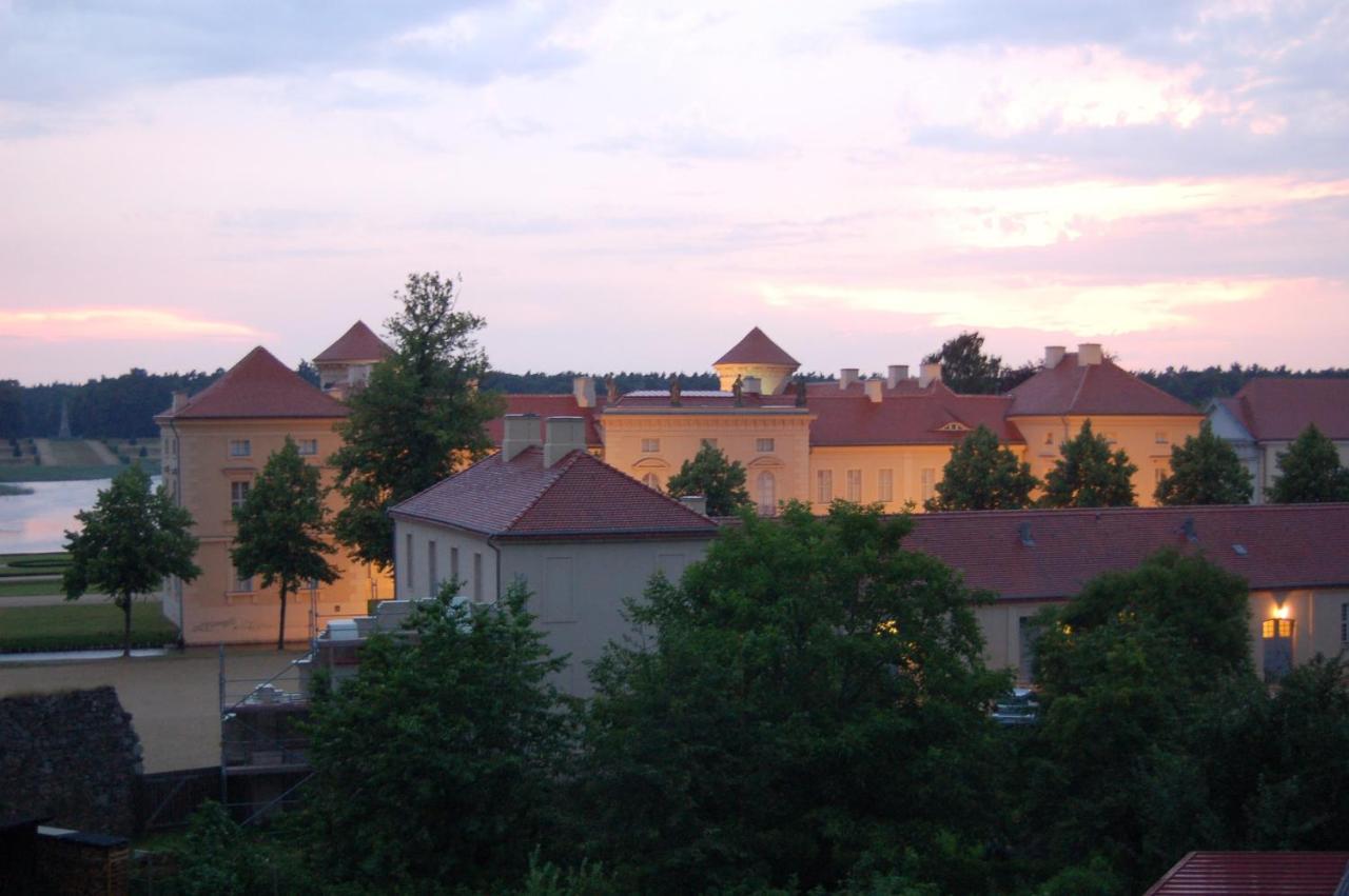 Loggiahaus Am Schloss, 5 Ferienwohnungen, Teils Mit Schloss- Und Seeblick Rheinsberg Luaran gambar