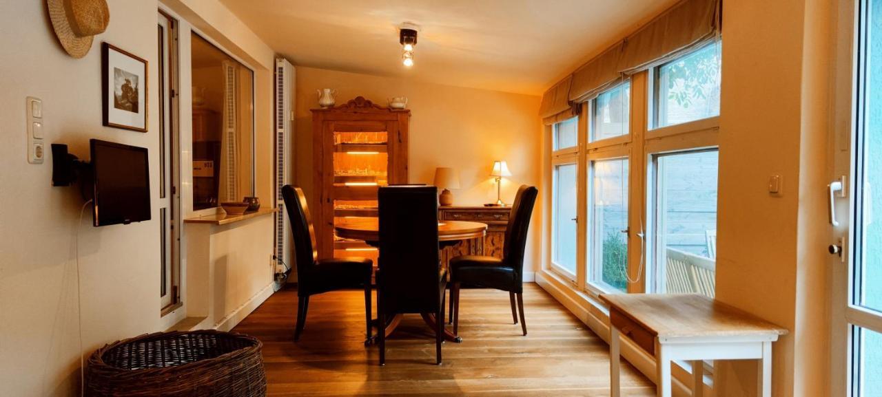 Loggiahaus Am Schloss, 5 Ferienwohnungen, Teils Mit Schloss- Und Seeblick Rheinsberg Luaran gambar
